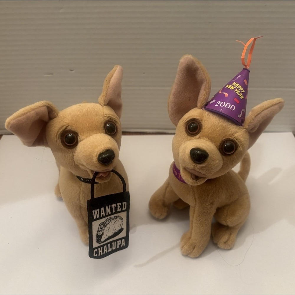 2 Vintage Taco Bell Talking Chihuahuas Happy New year and Wanted Chalupa 2000/98